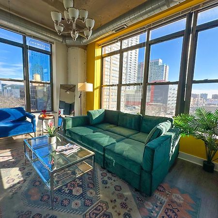 Bright 2Br Luxury Corner Suite With Optional Parking Sleeps 6 Guests Near Mccormick Place And Soldier Field Chicago Esterno foto
