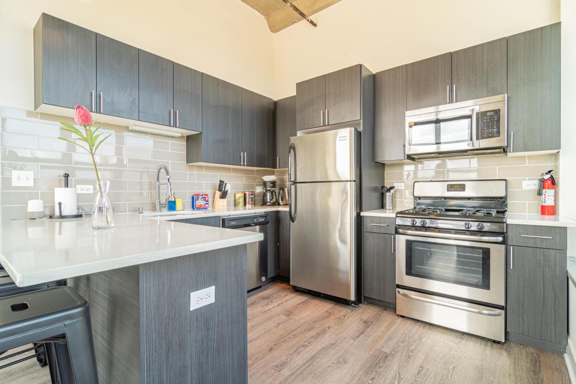 Bright 2Br Luxury Corner Suite With Optional Parking Sleeps 6 Guests Near Mccormick Place And Soldier Field Chicago Esterno foto